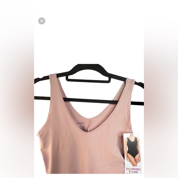 ASSETS BY SPANX Smoothing Thong Bodysuit large - Picture 2 of 8